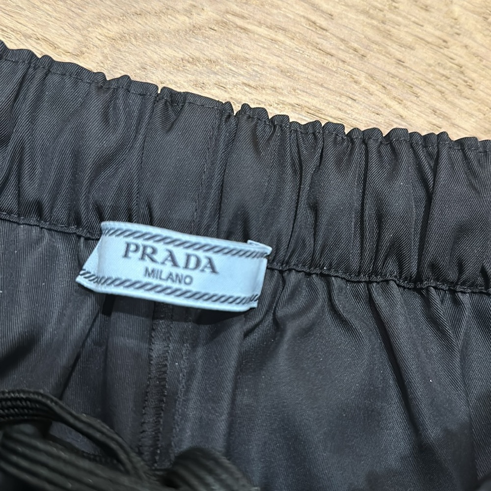 Prada shorts - Picture 6 of 9